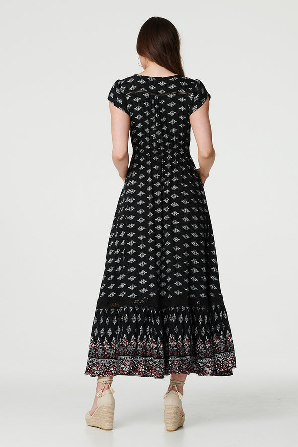 Black | Printed V-Neck Lace Hem Maxi Dress