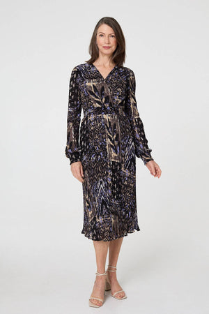 Black | Printed Shirred Waist Midi Wrap Dress
