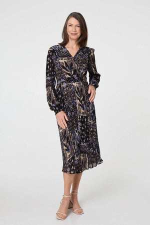 Black | Printed Shirred Waist Midi Wrap Dress
