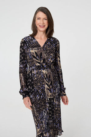 Black | Printed Shirred Waist Midi Wrap Dress
