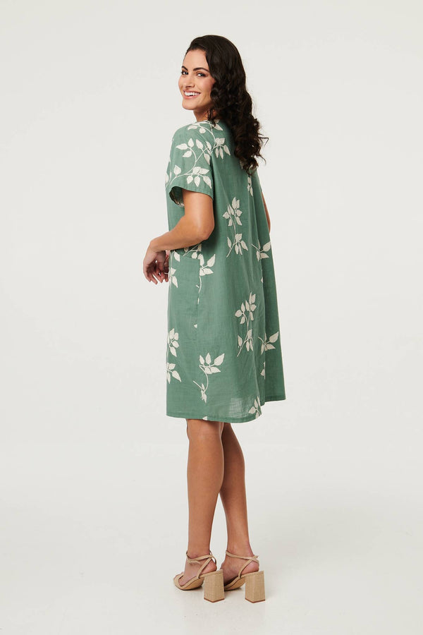 Green | Leaf Print Relaxed Knee Length Dress