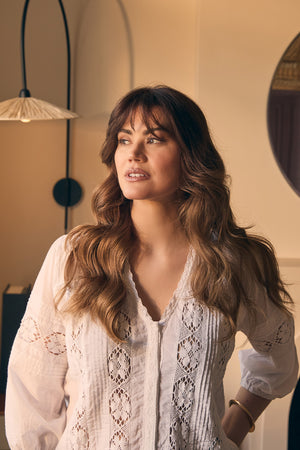 White | Lace Trim 3/4 Sleeve V-Neck Blouse