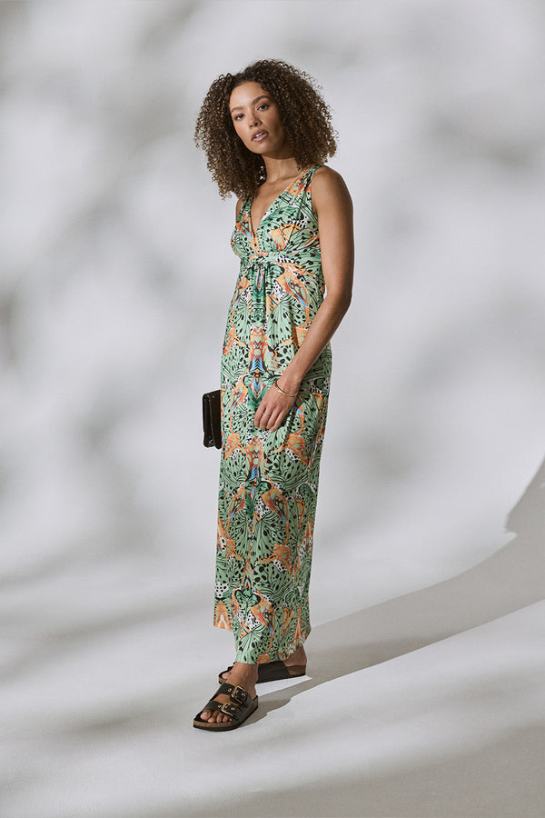 Green | Butterfly Print V-Neck Empire Maxi Dress : Model is 5'8"/172 cm and wears UK8/EU36/US4/AUS8