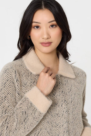 Beige | Chevron Texture Faux Fur Boxy Jacket
