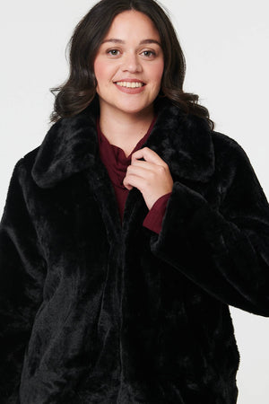 Black | Curve Faux Fur Zip Detail Cropped Jacket