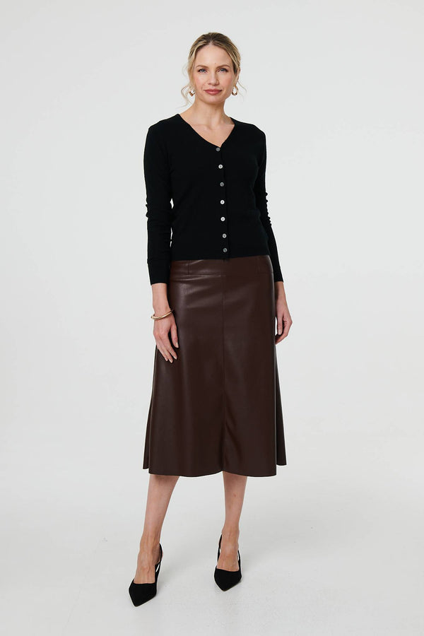 Black | Cropped Button-Up Slim Knit Cardigan