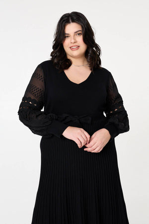 Black | Curve Pleated Lace Puff Sleeve Midi Dress