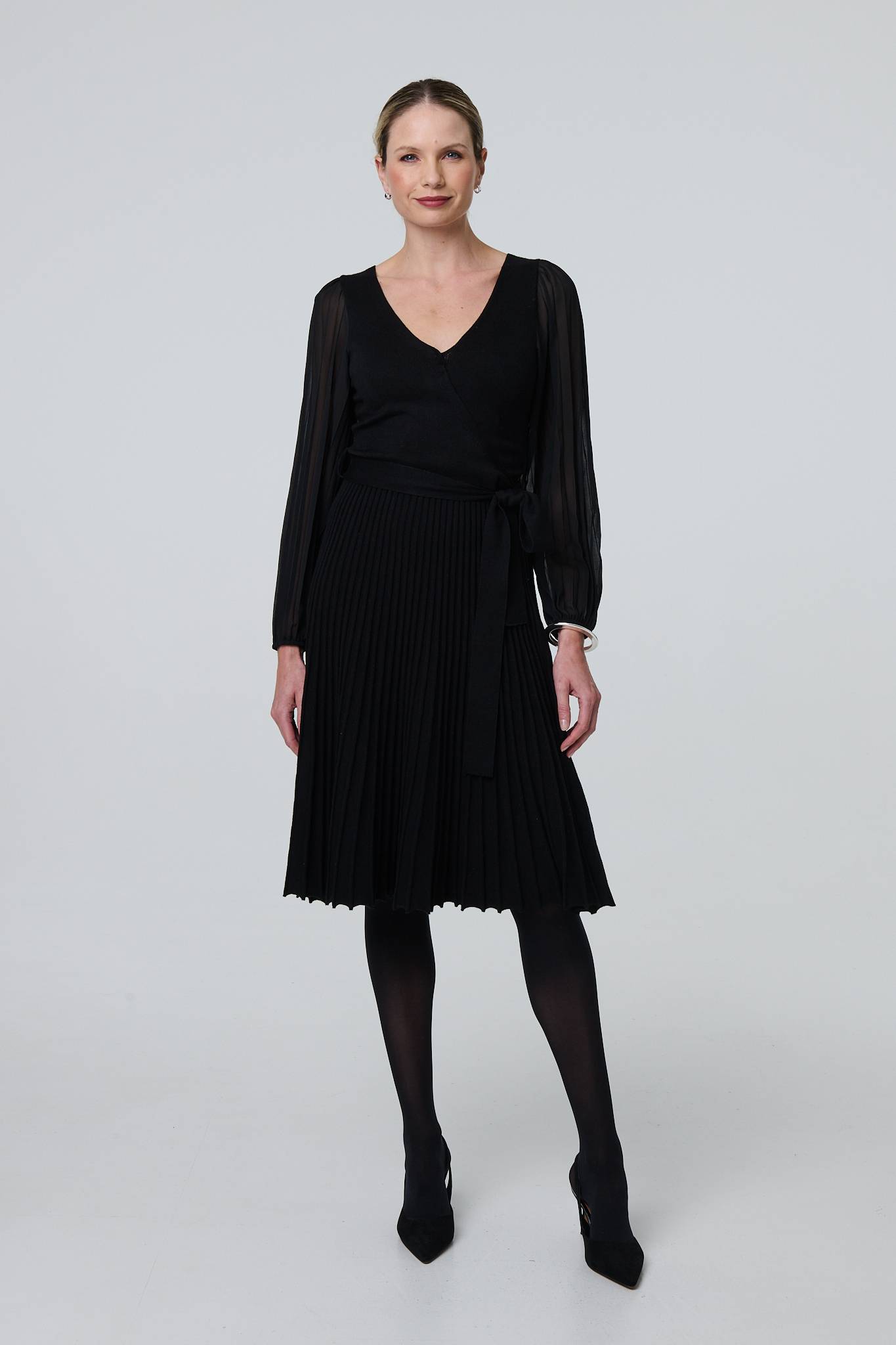 KD518396_BLACK_1_1365x.jpg?v=