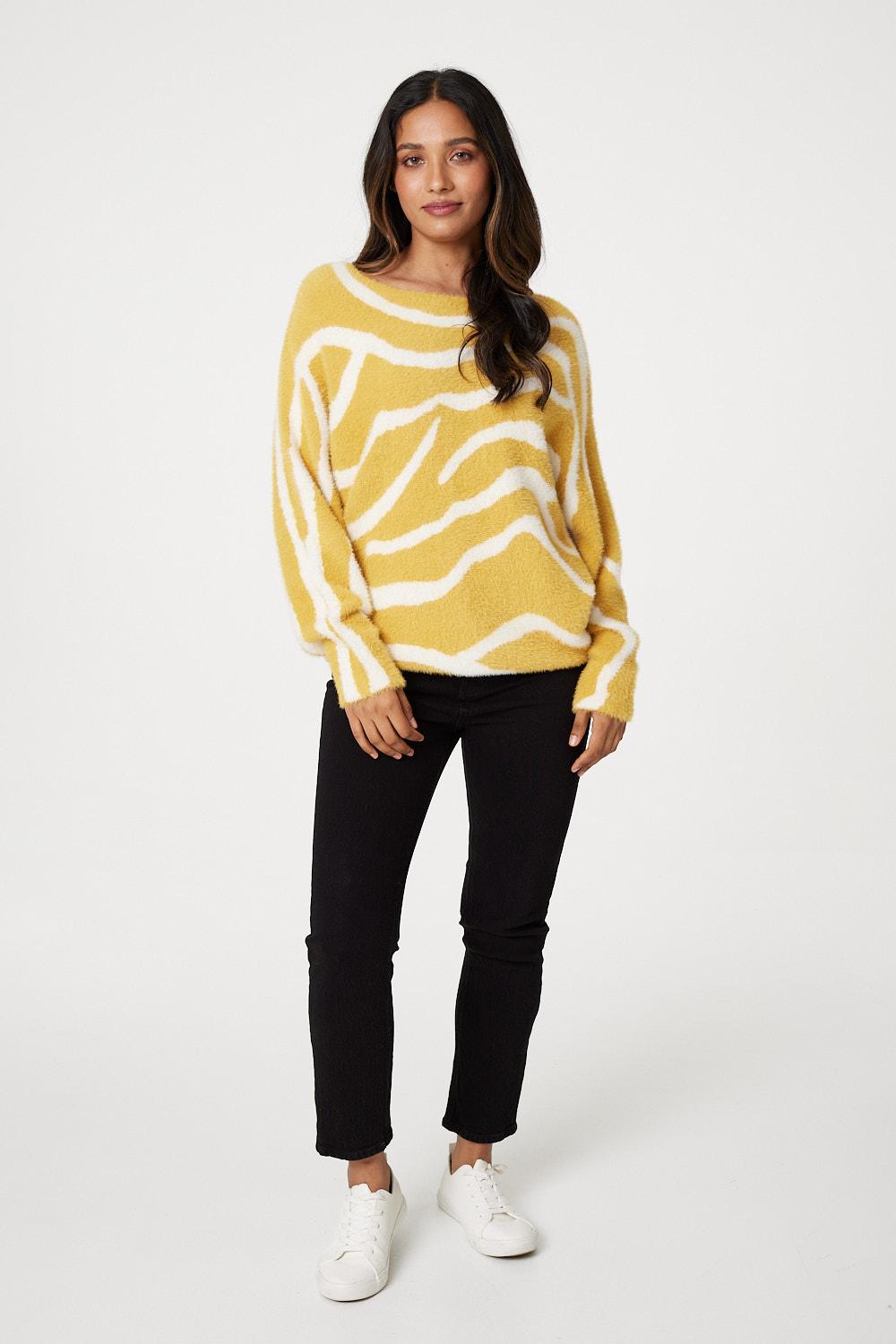 Yellow | Printed Batwing Sleeve Knit Jumper : Model is 5'7.5"/171 cm and wears UK8/EU36/US4/AUS8