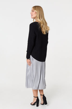 Black | Textured V-Neck Relaxed Curve Hem Jumper

