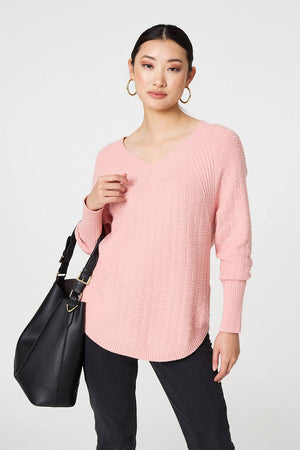 Pink | Textured V-Neck Relaxed Curve Hem Jumper : Model is 5'9