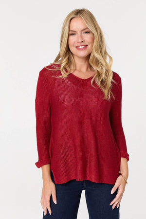 Red | Mesh Texture 3/4 Sleeve Relaxed Top : Model is 5'10
