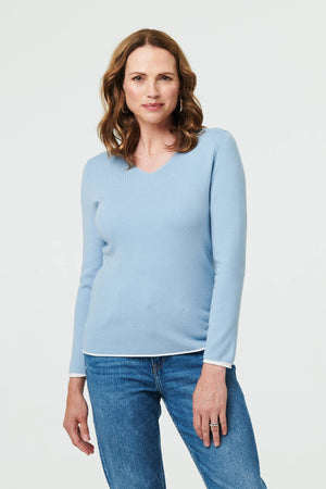 Blue | Contrast Trim V-Neck Knit Top : Model is 5'9