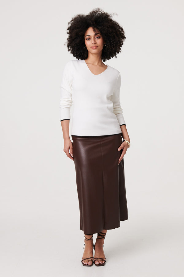 White | Contrast Trim V-Neck Knit Top
