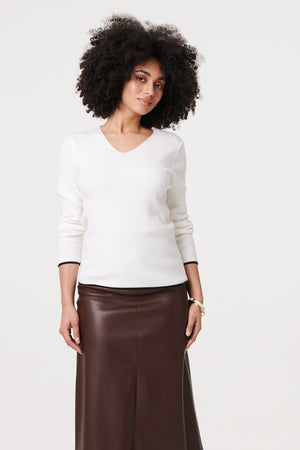 White | Contrast Trim V-Neck Knit Top : Model is 5'9