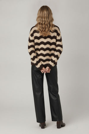 Brown | Wave Striped Texture Relaxed Jumper