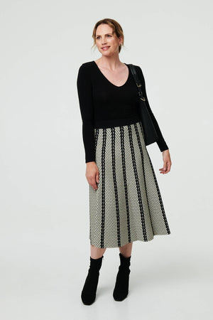 Black | Geo Print A-Line Pleated Midi Skirt
