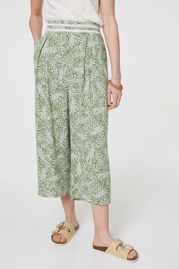 Green | Leaf Print Pleat-Front Wide Leg Culottes