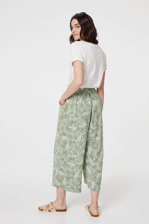Green | Leaf Print Pleat-Front Wide Leg Culottes