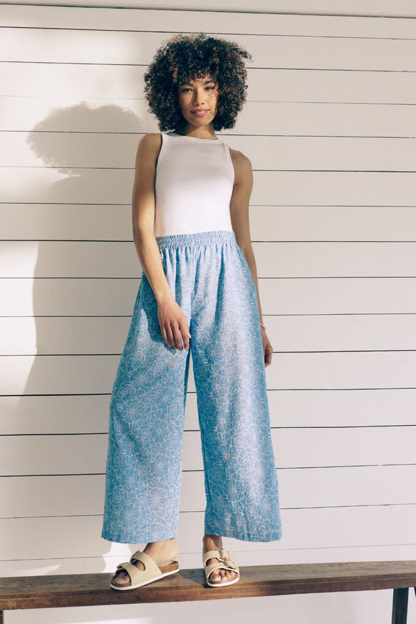 Blue | Floral Shirred High Waist Wide Trousers : Model is 5'8"/172 cm and wears UK8/EU36/US4/AUS8