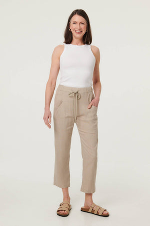 Linen | Drawstring Tie Front Relaxed Trousers : Model is 5'8