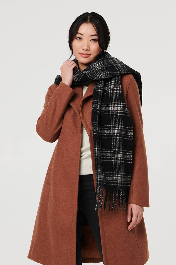 Black | Checked Tassel Fringed Scarf
