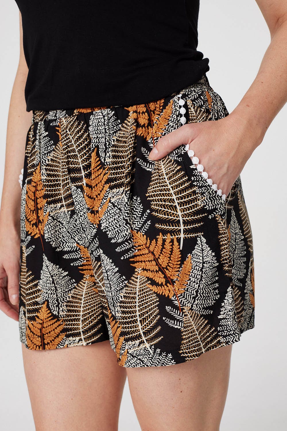 Black | Leaf Print High Waist Shorts