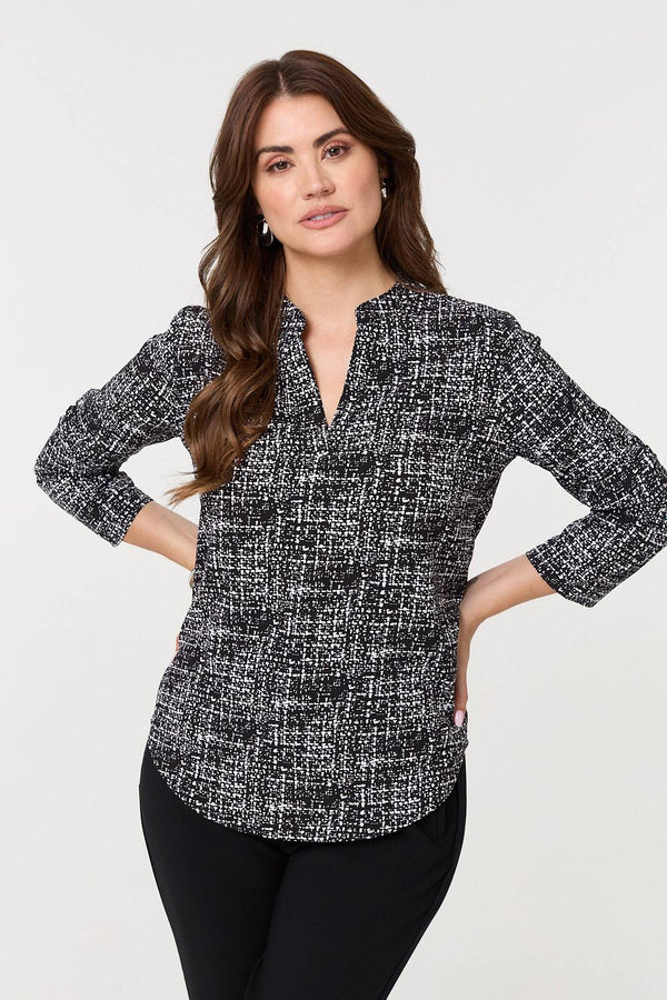 Black | Printed 3/4 Sleeve Curved Hem Blouse
