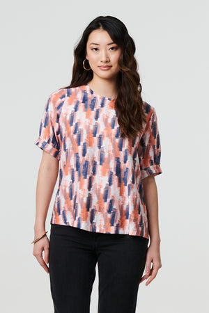 Orange | Printed 1/2 Turn-Up Sleeve Blouse : Model is 5'9