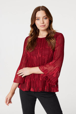 Red | Plisse Pleated 3/4 Sleeve Blouse : Model is 5'9"/175 cm and wears UK8/EU36/US4/AUS8