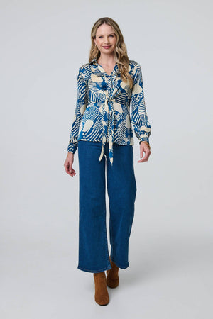 Teal | Printed Tie Front Long Sleeve Blouse : Model is 5'10