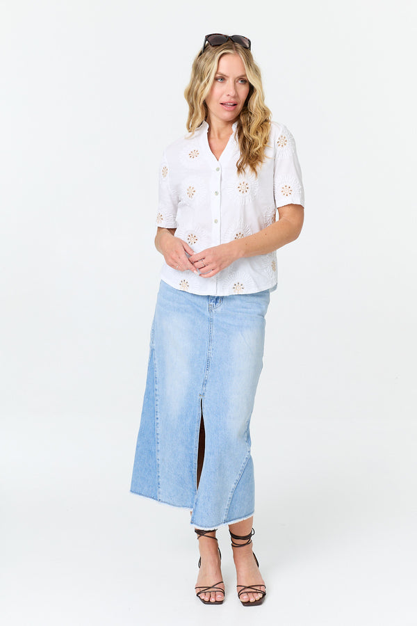 White | Embroidered Texture V-Neck Blouse