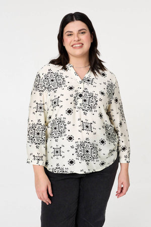 White | Curve Printed Turn-Up Sleeve Blouse