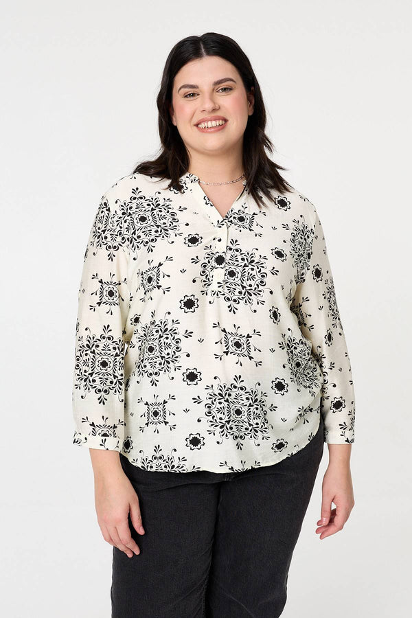 White | Curve Printed Turn-Up Sleeve Blouse