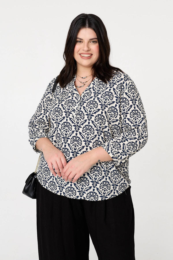 Navy | Curve Printed 3/4 Sleeve Relaxed Blouse