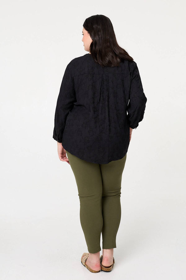 Black | Curve Floral Textured Relaxed Blouse