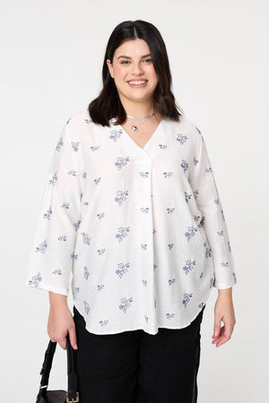 White | Curve Floral Relaxed Pleat Front Blouse