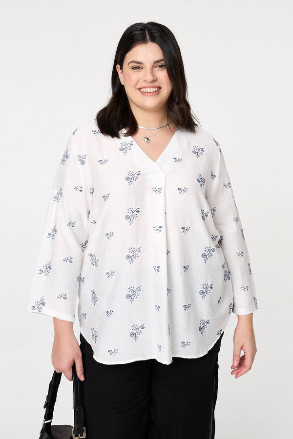 White | Curve Floral Relaxed Pleat Front Blouse