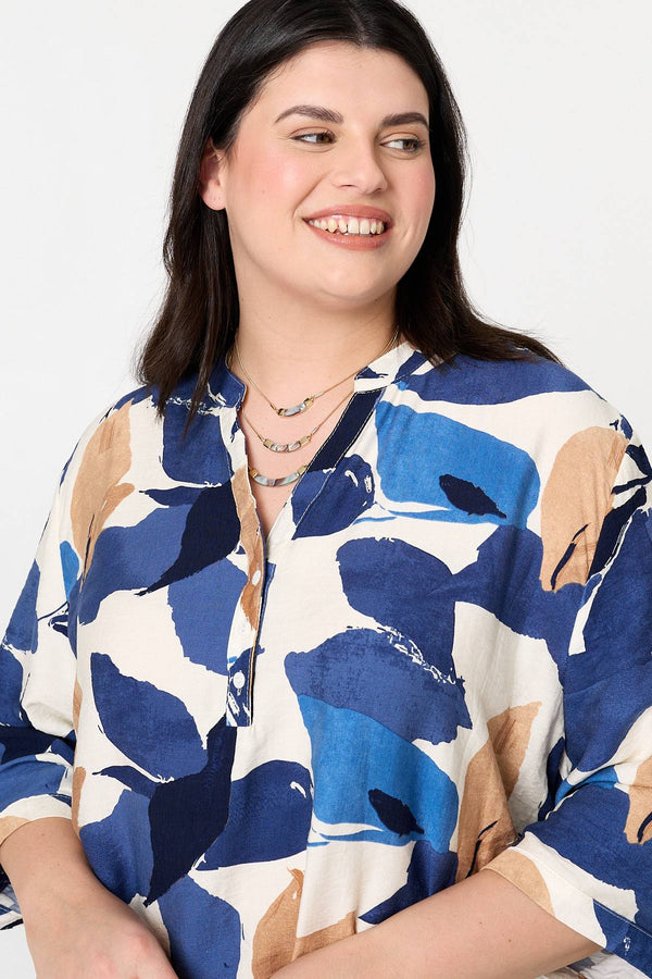 Navy | Curve Abstract Print 3/4 Sleeve Blouse