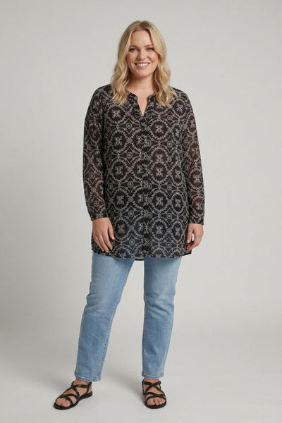 Black | Curve Printed Relaxed Longline Shirt
