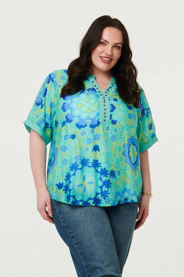 Green | Curve Floral Stud Short Sleeve Blouse