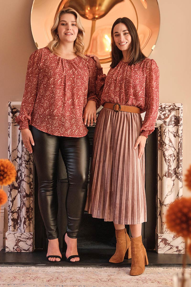 Red | Printed Shirred Cuff Blouse Top