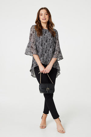 Black And White | Ditsy Floral Flare Sleeve Curve Hem Blouse