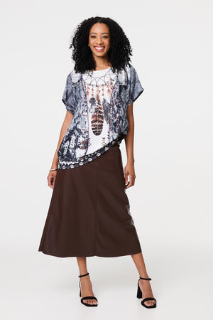 Grey | Feather Print Relaxed Short Sleeve Tunic : Model is 5'8