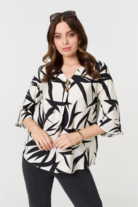 Black | Printed Relaxed V-Neck 3/4 Sleeve Blouse
