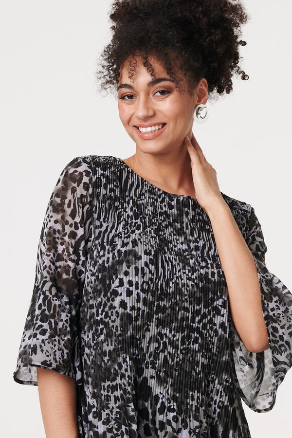 Black | Animal Print Sheer Pleated Blouse

