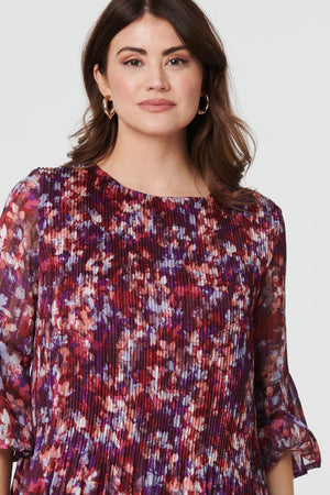 Red | Printed Pleated 3/4 Sleeve Blouse
