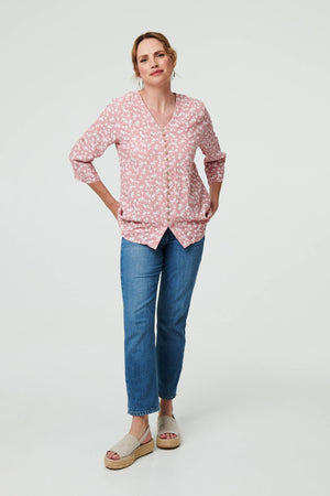 Pink | Ditsy Floral 3/4 Sleeve Curve Hem Top
