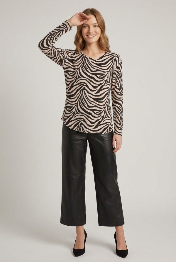 Black | Animal Print Drop Shoulder Curve Hem Top