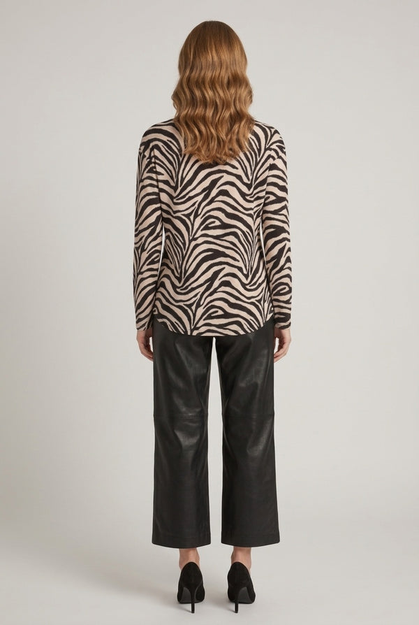 Black | Animal Print Drop Shoulder Curve Hem Top